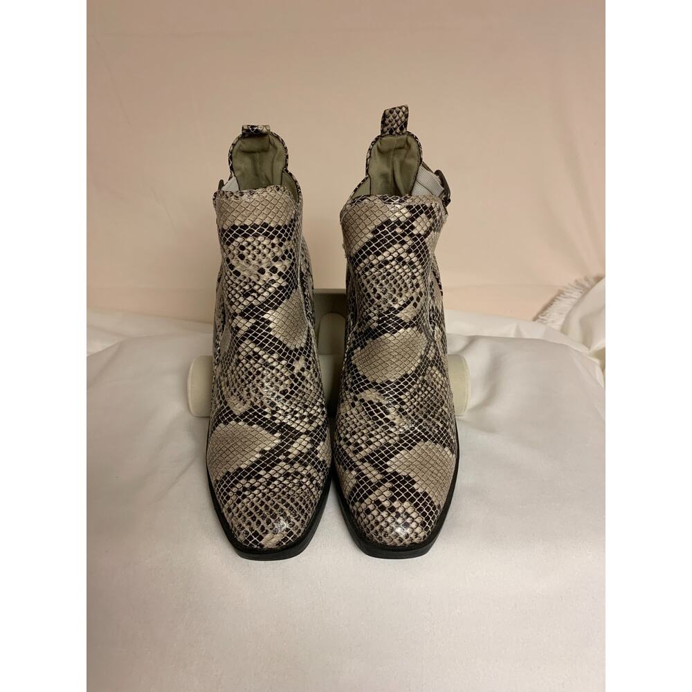 Mia Boots Womens Ankle Reptile Cutout Side Chucky Block Heel Cowgirl Size 8.5
